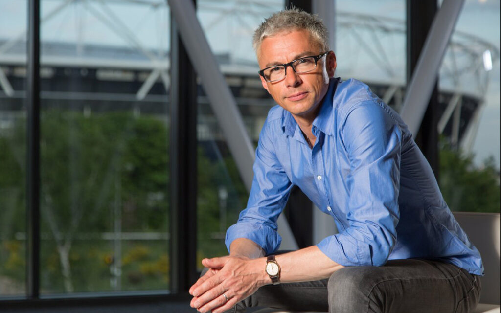 Jonathan Edwards hire a Olympic legend for your event at agent Great Sporting Speakers