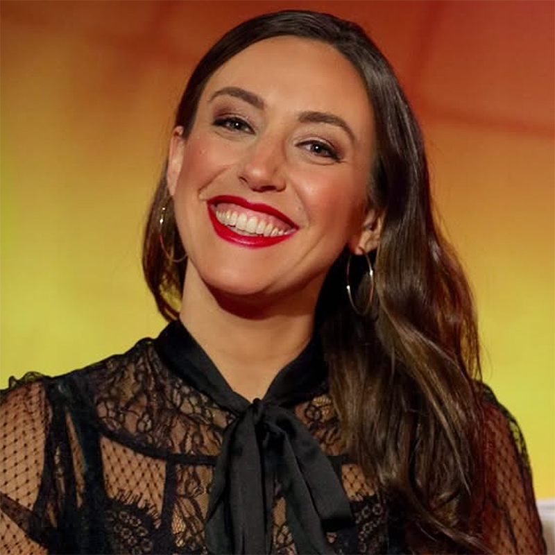 semra-hunter-brilliant-multi-lingual-sports-presenter